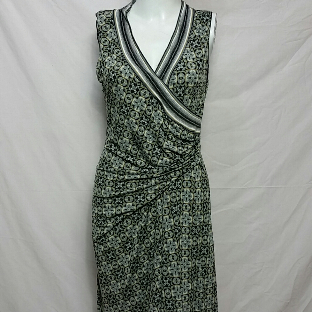 Studio M Women Size Small Dress